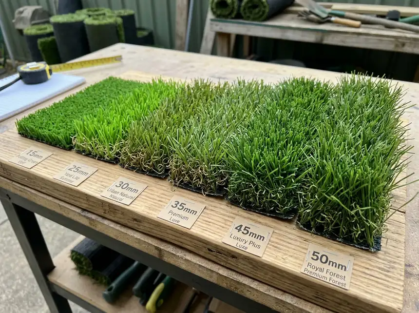 Artificial grass sample board with different pile heights and colours